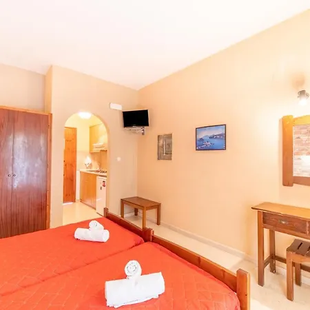 Minore Studio 4 *